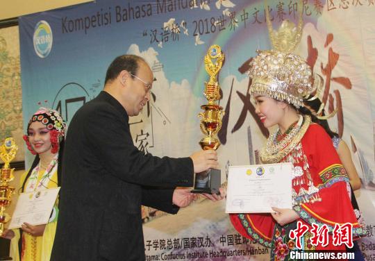“中国之桥”搭建了中印友好交往的桥梁