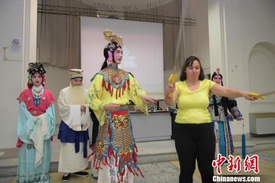 同济将京剧带入佛罗伦萨，推动中意文化交流的新模式