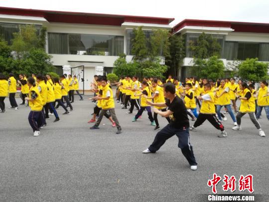 泰国中国青年，江西鹰潭，学习中国传统文化课程